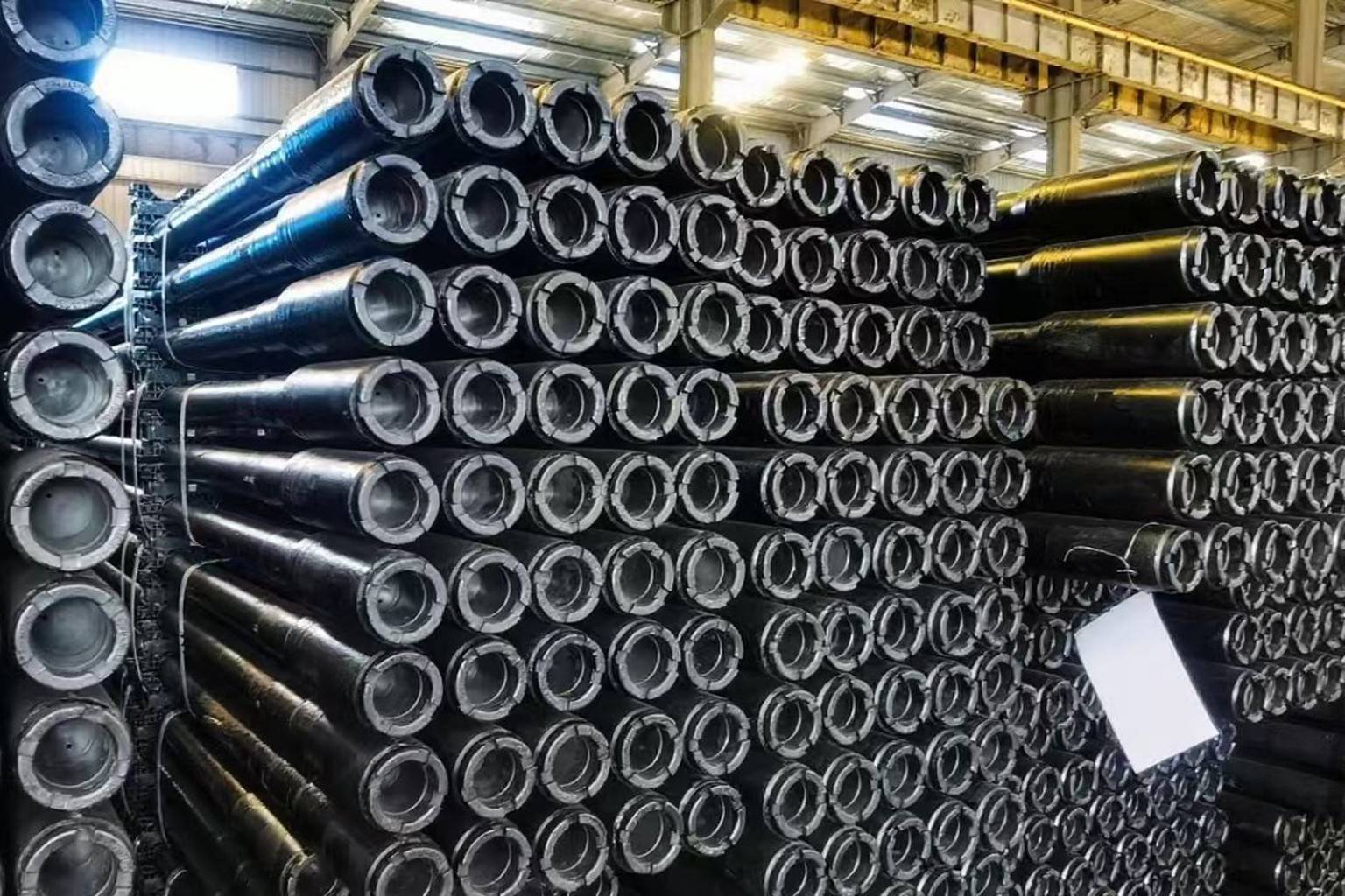 drill pipe - image 1
